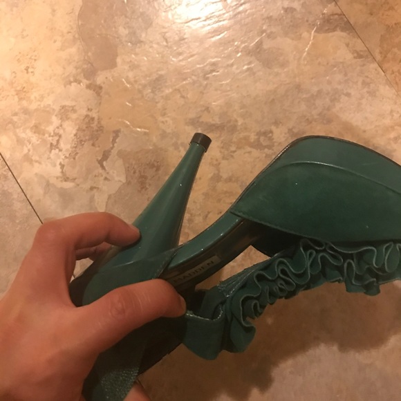 Steve Madden Green Platform Sandals - Picture 4 of 8